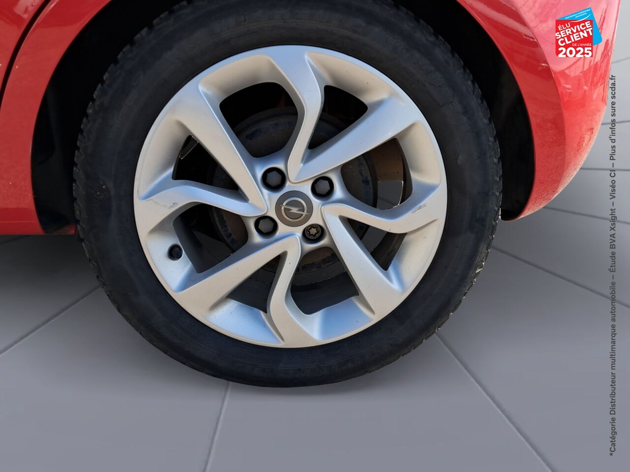 Véhicule d'occasion OPEL CORSA 1.4 90CH DESIGN 120 ANS START/STOP 5P CAMERA chez Renault Colmar
