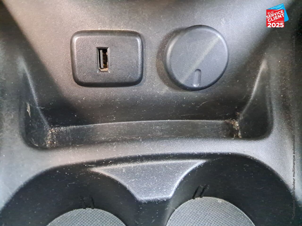 Véhicule d'occasion OPEL CORSA 1.4 90CH DESIGN 120 ANS START/STOP 5P CAMERA chez Renault Colmar