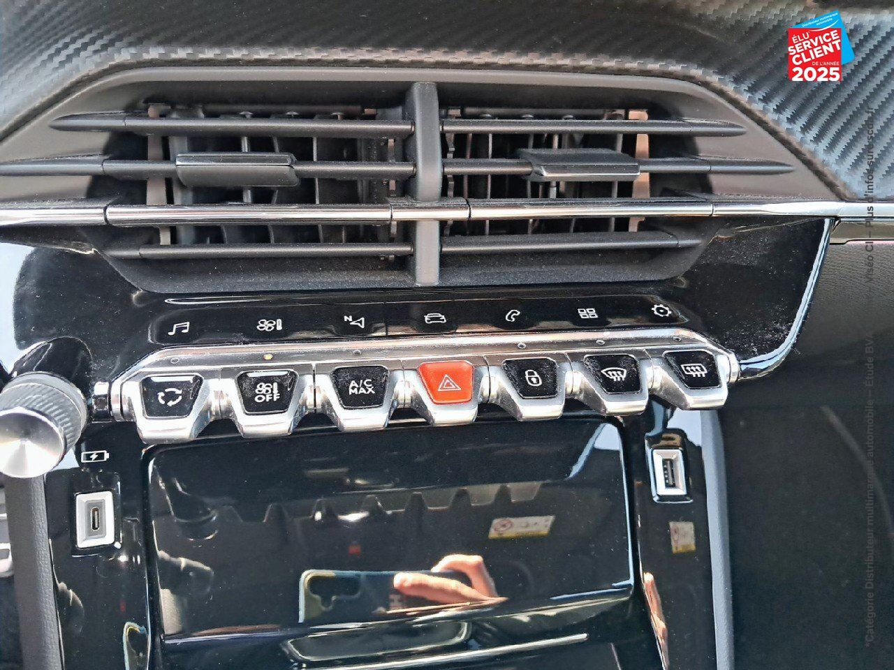 chez Peugeot Charleville