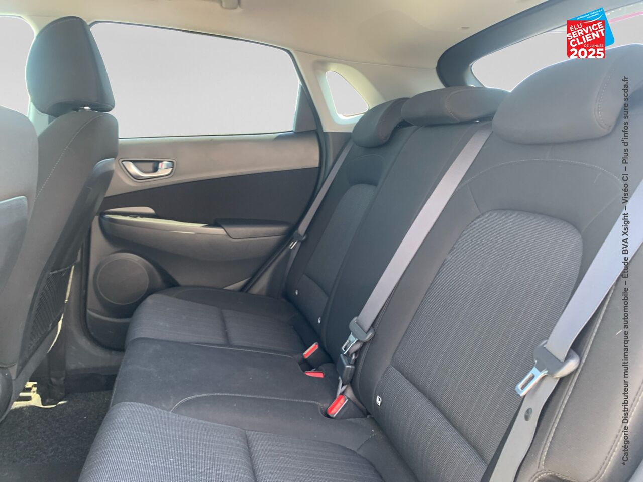 Véhicule d'occasion HYUNDAI KONA 1.6 CRDI 136CH HYBRID 48V CREATIVE GPS CAMERA HUD chez Hyundai Chalons