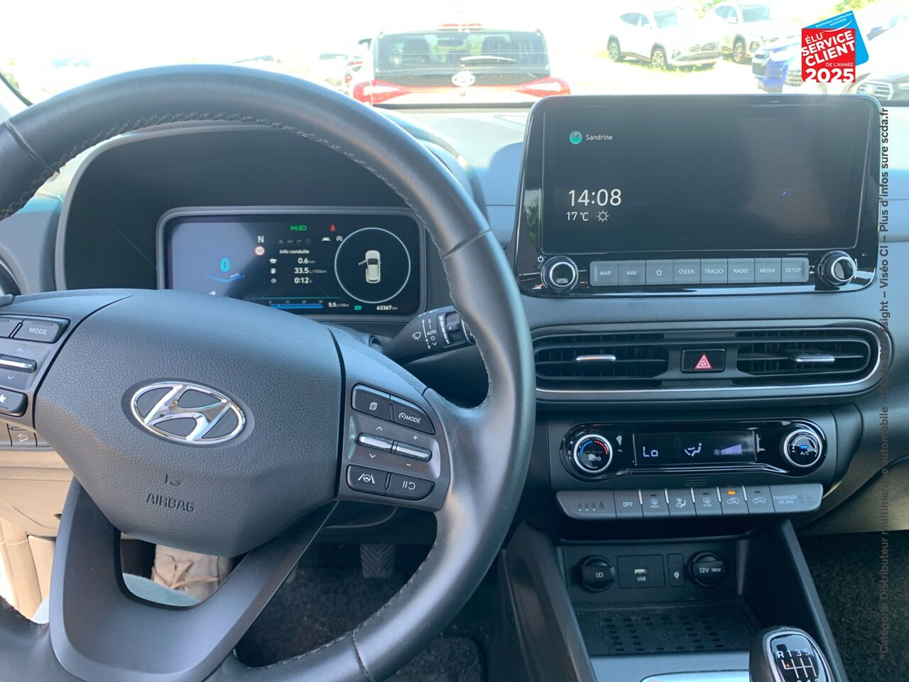 Véhicule d'occasion HYUNDAI KONA 1.6 CRDI 136CH HYBRID 48V CREATIVE GPS CAMERA HUD chez Hyundai Chalons