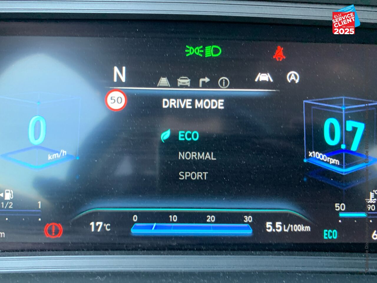 Véhicule d'occasion HYUNDAI KONA 1.6 CRDI 136CH HYBRID 48V CREATIVE GPS CAMERA HUD chez Hyundai Chalons