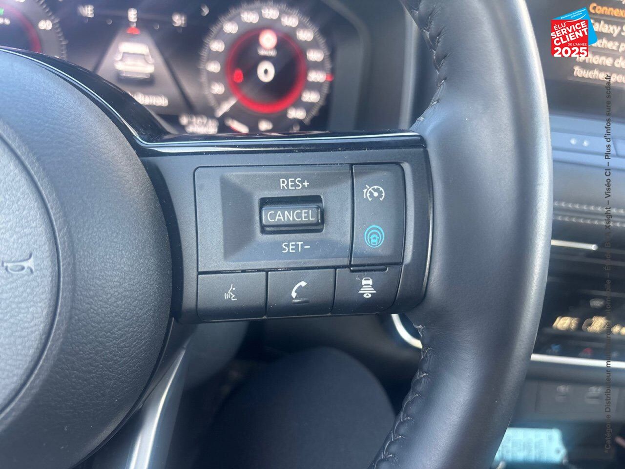 Véhicule d'occasion NISSAN X-TRAIL E-POWER 204CH TEKNA chez Toyota Thionville
