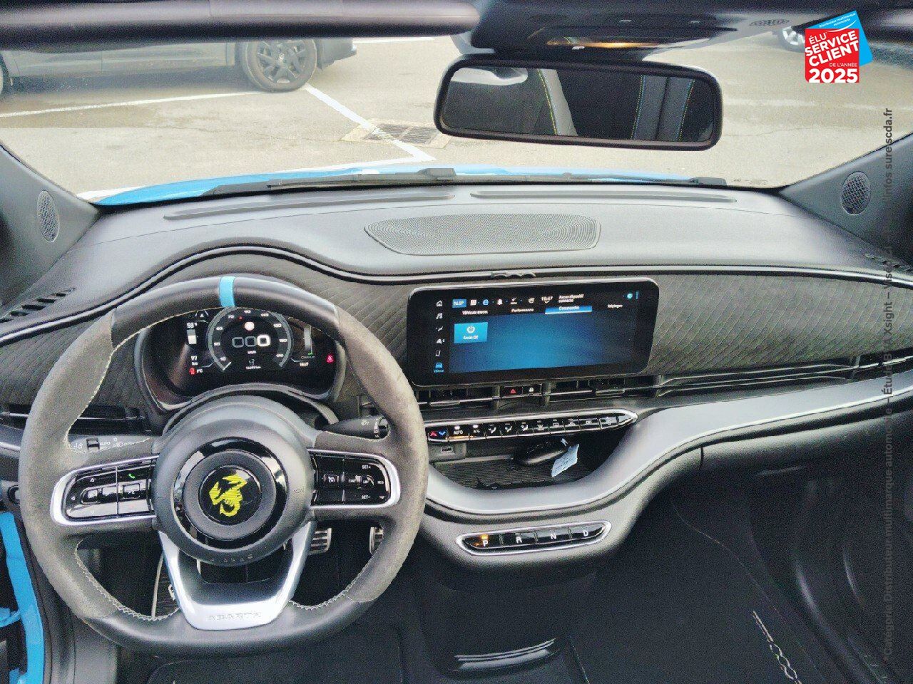 Véhicule d'occasion ABARTH 500C E 155CH SCORPIONISSIMA chez Fiat Besançon