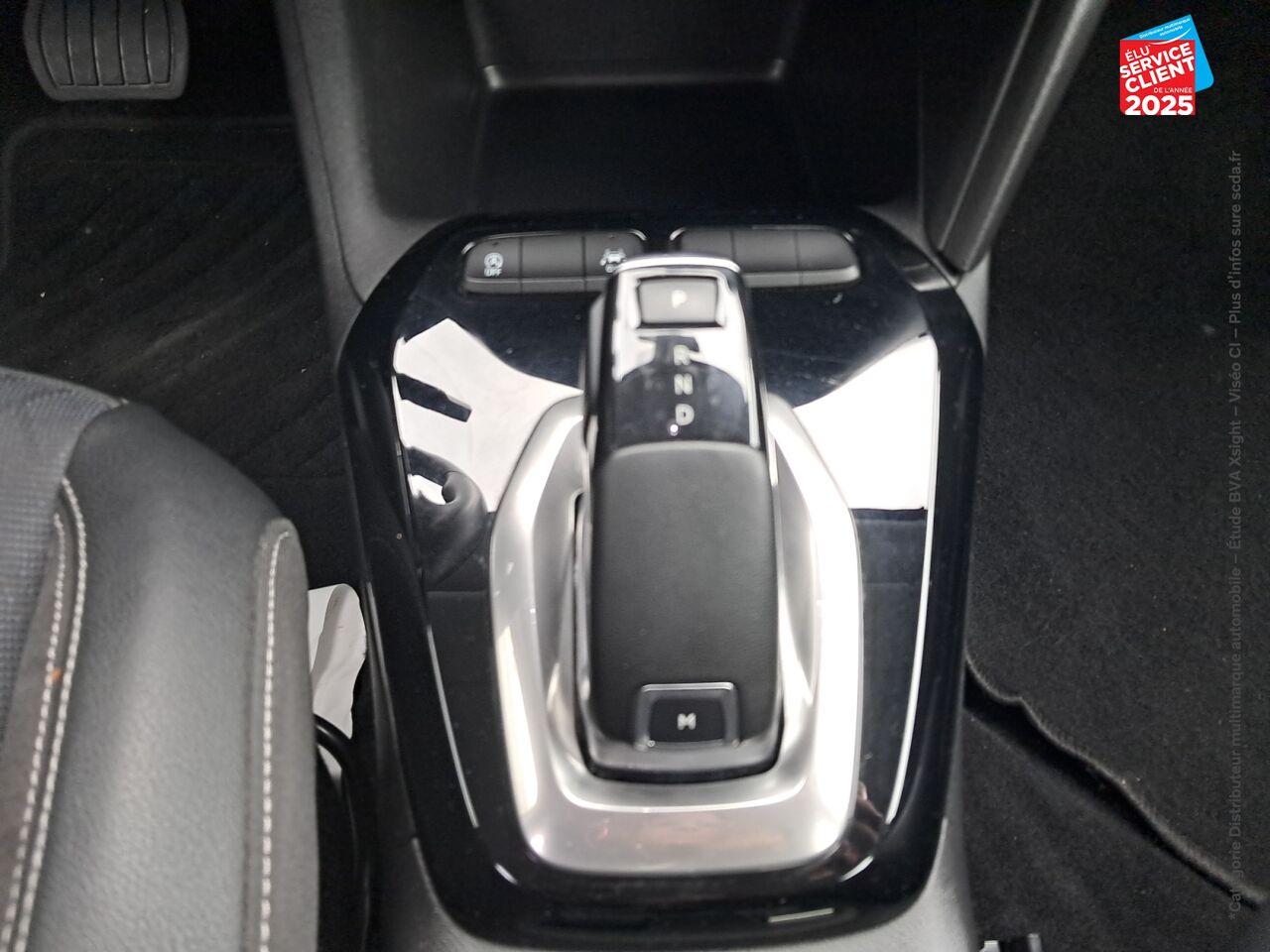 Véhicule d'occasion OPEL CORSA 1.2 TURBO 100CH ELEGANCE BVA CARPLAY chez Opel Bar le Duc