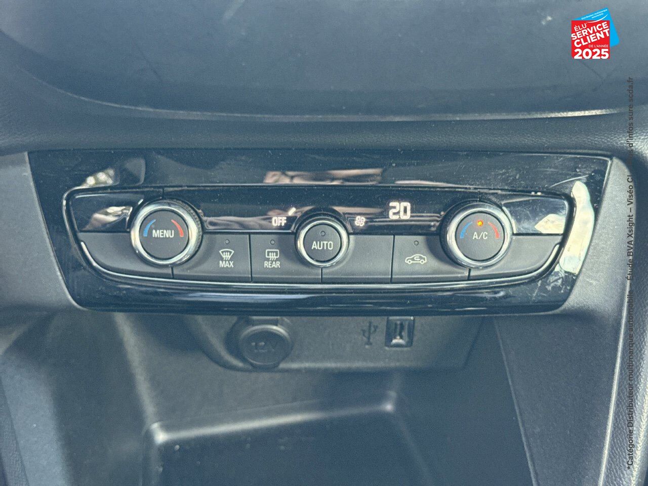 Véhicule d'occasion OPEL CORSA CORSA-E 136CH EDITION chez Dacia Belfort