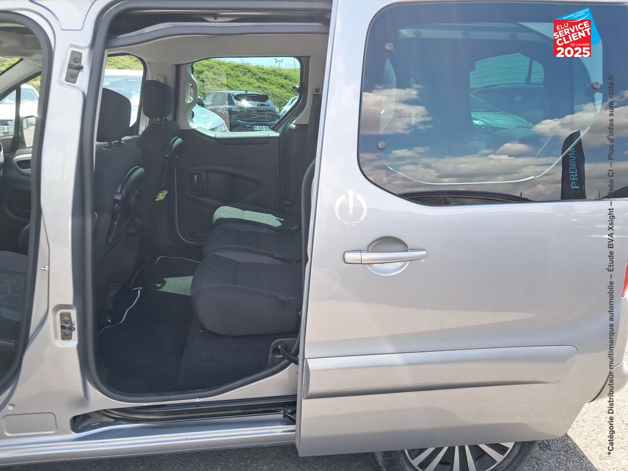 Véhicule d'occasion PEUGEOT PARTNER TEPEE E-ACTIVE chez Toyota Sarreguemines