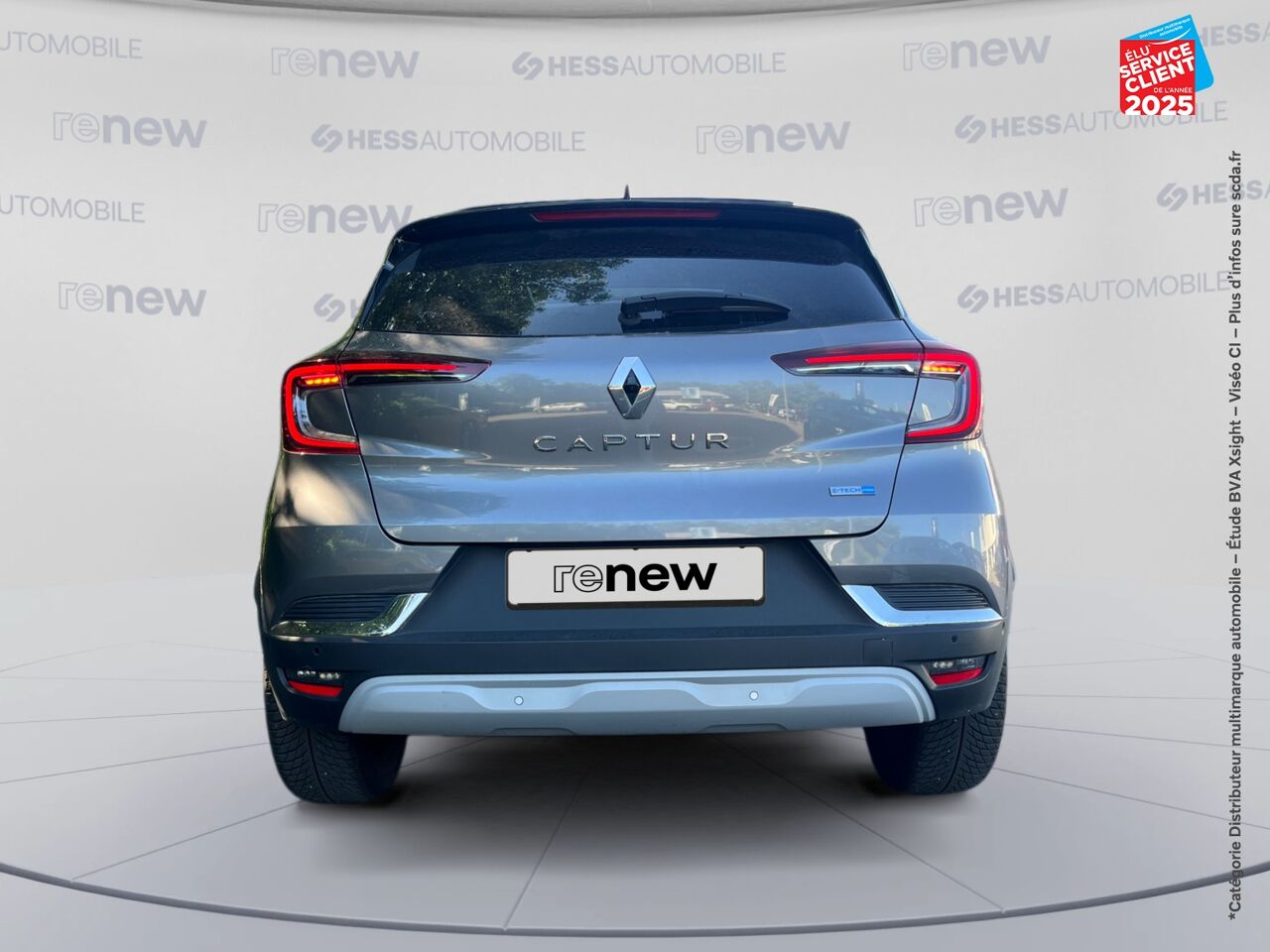 Véhicule d'occasion RENAULT CAPTUR 1.6 E-TECH HYBRIDE INITIALE PARIS -21 chez Renault Saint-Louis