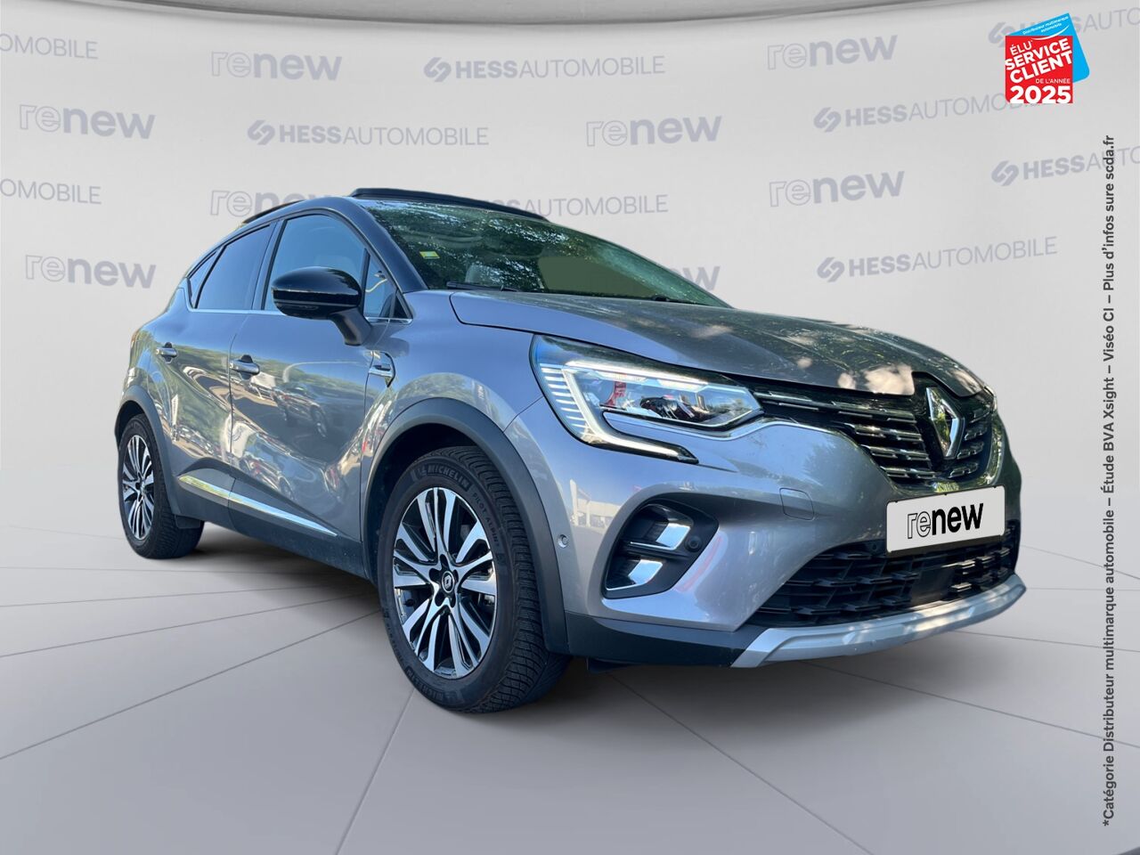 Véhicule d'occasion RENAULT CAPTUR 1.6 E-TECH HYBRIDE INITIALE PARIS -21 chez Renault Saint-Louis