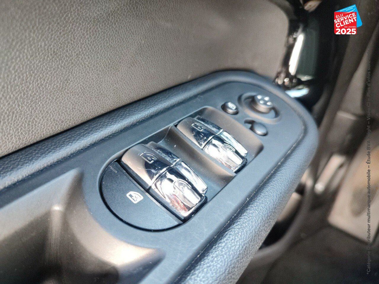 Véhicule d'occasion MINI COUNTRYMAN COOPER D 150CH NORTHWOOD BVA8 TOUVRANT CAMERA GPS chez MINI Mulhouse