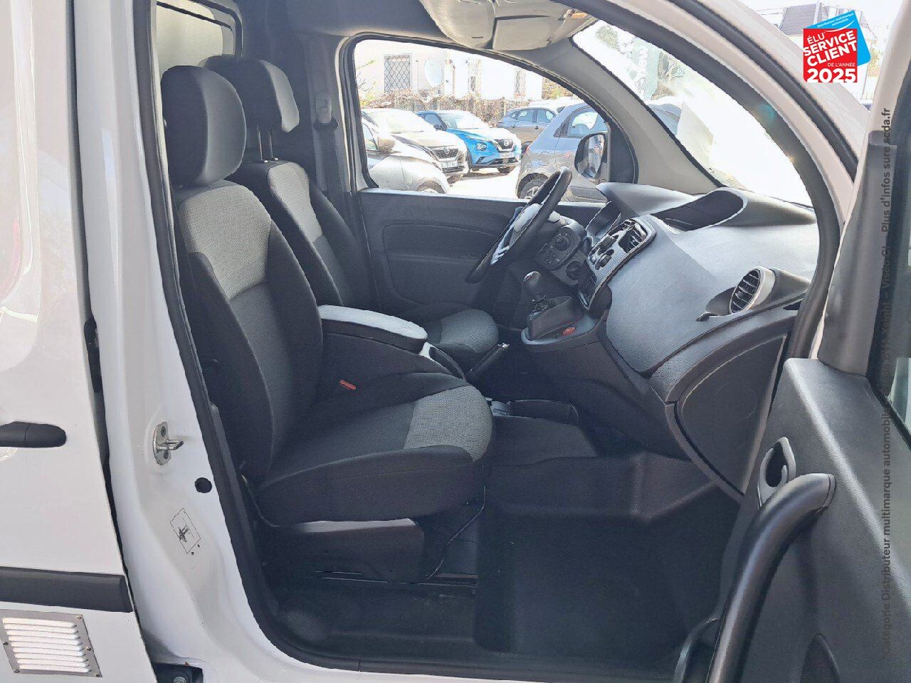 Véhicule d'occasion RENAULT KANGOO EXPRESS 1.5 BLUE DCI 80CH GRAND CONFORT 5CV chez Dacia Saint-Louis