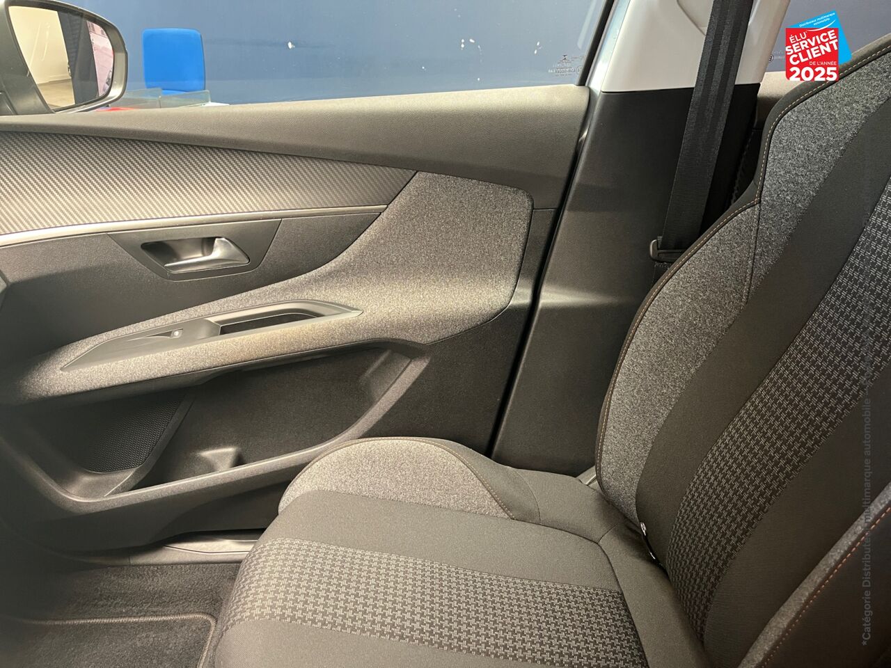 Véhicule d'occasion PEUGEOT 3008 1.2 PURETECH 130CH ACTIVE S/S GPS chez Hyundai Epernay
