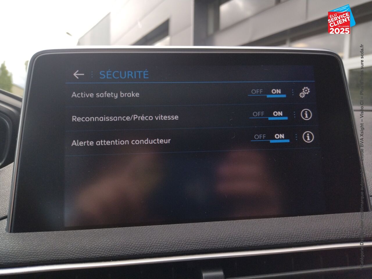 Véhicule d'occasion PEUGEOT 5008 2.0 BLUEHDI 180CH SS GT EAT8 chez Toyota Thionville