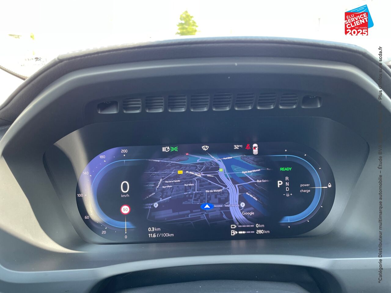 Véhicule d'occasion VOLVO XC90 T8 AWD 310 + 145CH ULTIMATE STYLE DARK GEARTRONIC TPANO SIEGES CUIR CAMERA CARPLAY H/KARDON chez Volvo Chalons