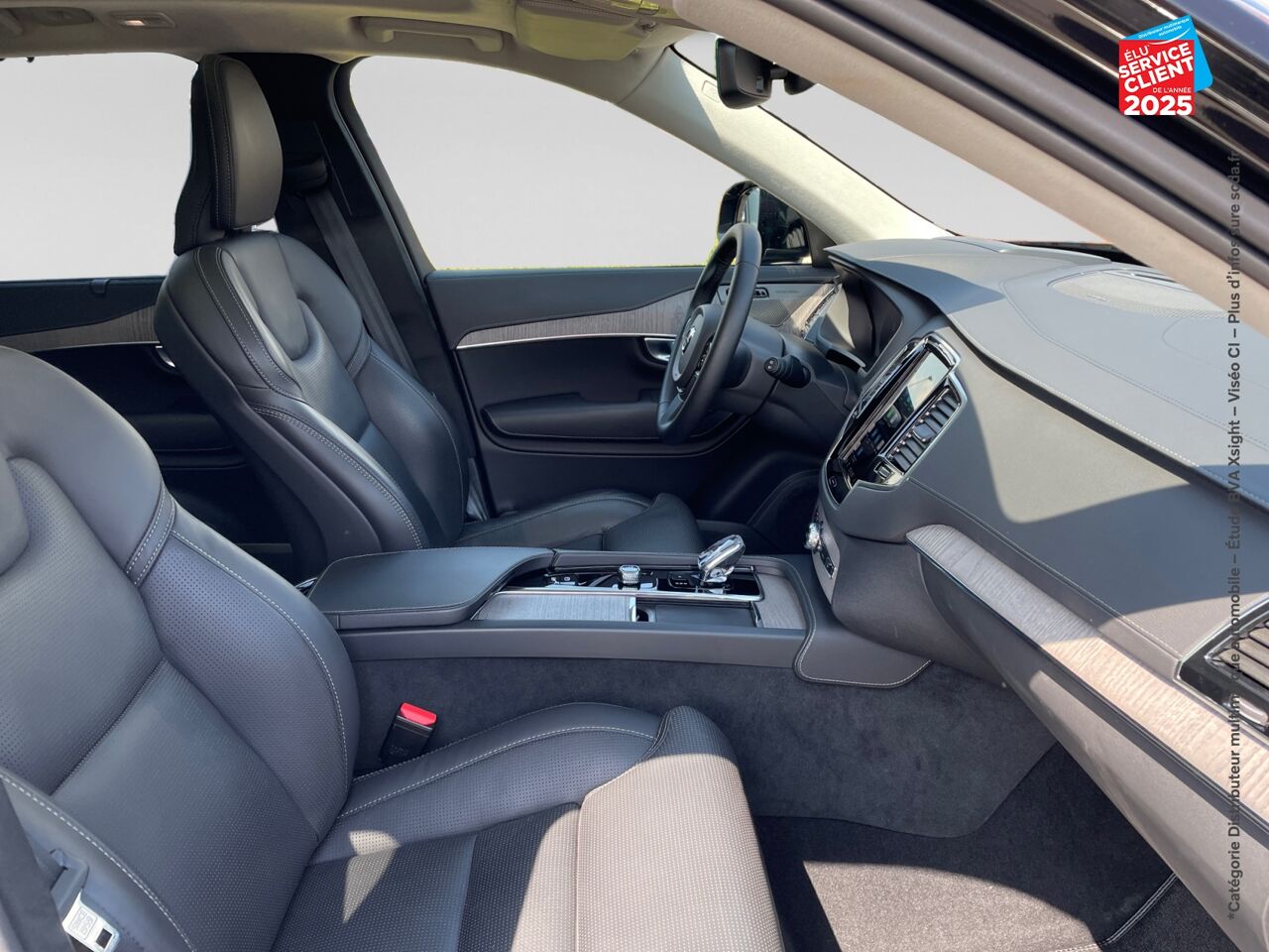 Véhicule d'occasion VOLVO XC90 T8 AWD 310 + 145CH ULTIMATE STYLE DARK GEARTRONIC TPANO SIEGES CUIR CAMERA CARPLAY H/KARDON chez Volvo Chalons