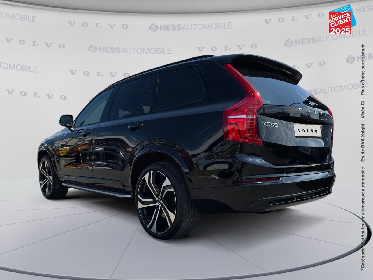 Véhicule d'occasion VOLVO XC90 T8 AWD 310 + 145CH ULTIMATE STYLE DARK GEARTRONIC TPANO SIEGES CUIR CAMERA CARPLAY H/KARDON chez Volvo Chalons