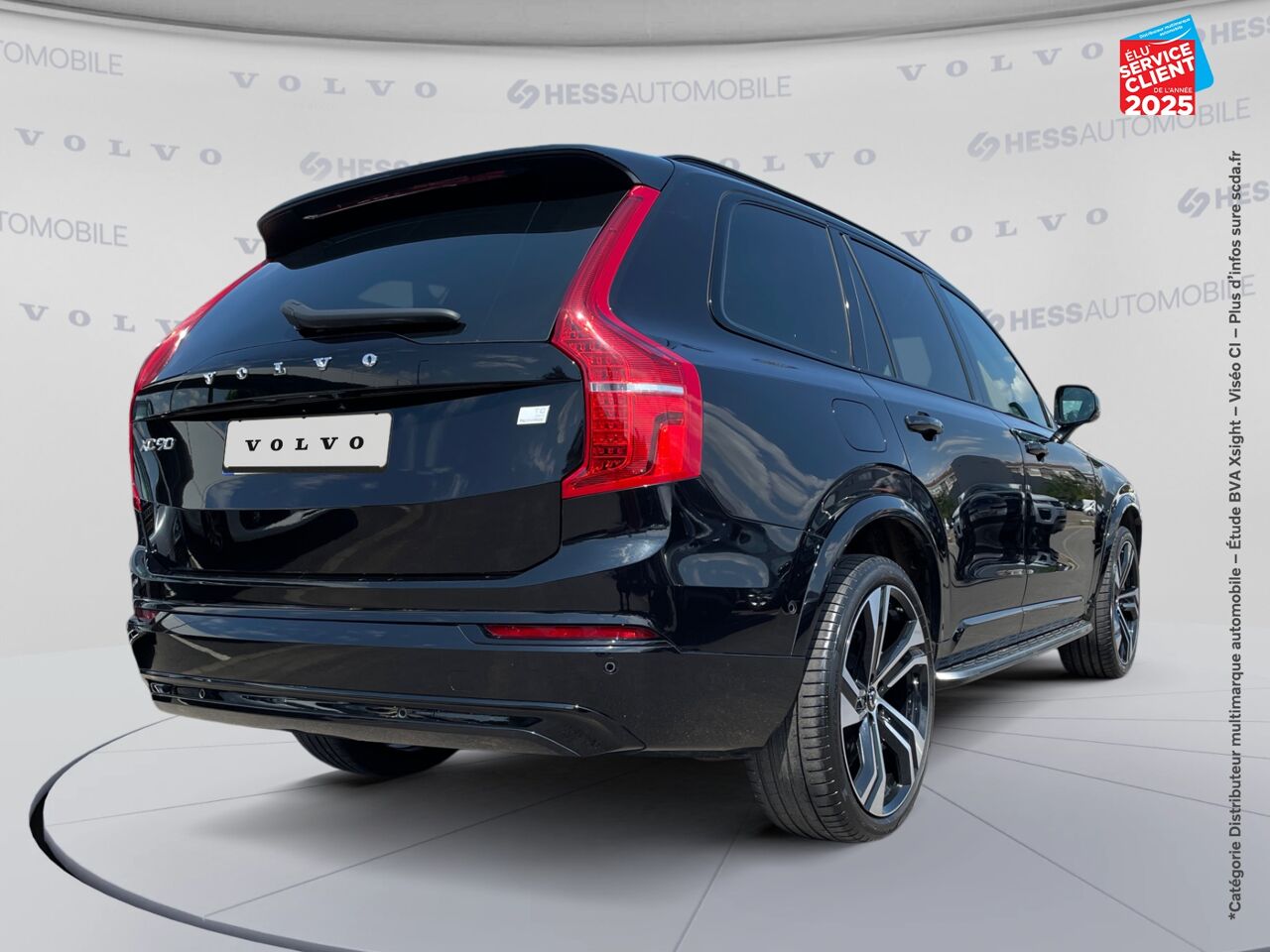 Véhicule d'occasion VOLVO XC90 T8 AWD 310 + 145CH ULTIMATE STYLE DARK GEARTRONIC TPANO SIEGES CUIR CAMERA CARPLAY H/KARDON chez Volvo Chalons