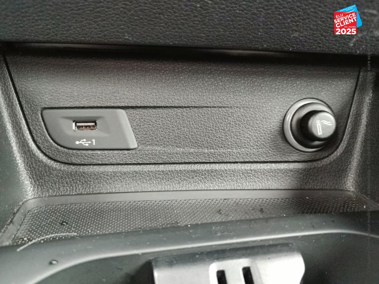 Véhicule d'occasion AUDI Q2 30 TFSI 116CH S LINE S TRONIC 7 chez Toyota Saint Dizier