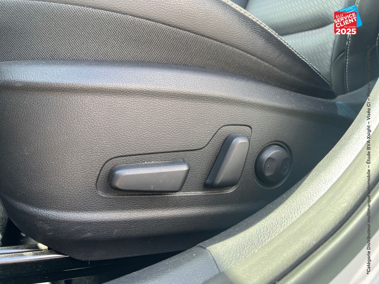 Véhicule d'occasion HYUNDAI KONA 1.6 GDI 141CH HYBRID EXECUTIVE DCT-6 chez Renault Sélestat
