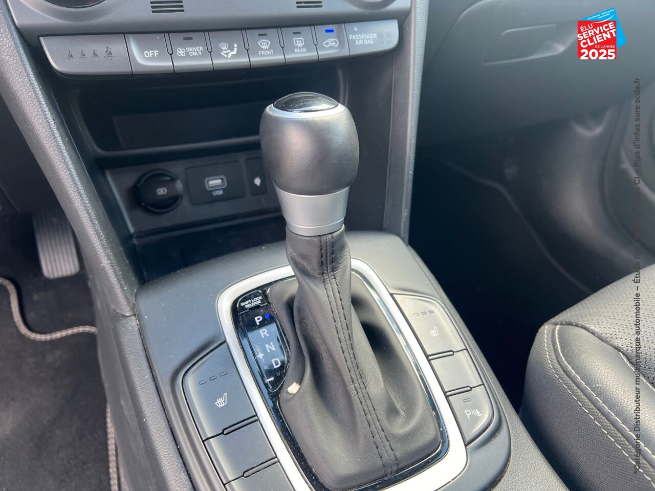 Véhicule d'occasion HYUNDAI KONA 1.6 GDI 141CH HYBRID EXECUTIVE DCT-6 chez Renault Sélestat