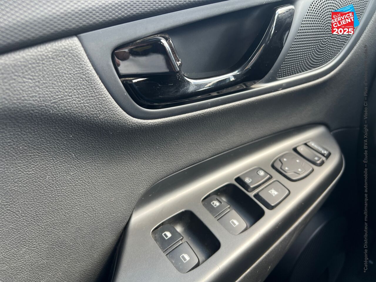 Véhicule d'occasion HYUNDAI KONA 1.6 GDI 141CH HYBRID EXECUTIVE DCT-6 chez Renault Sélestat
