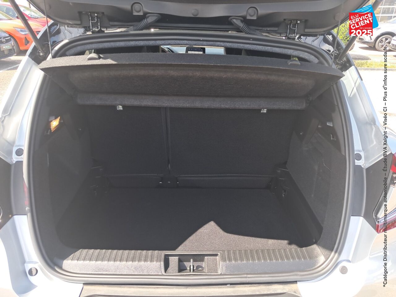 Véhicule d'occasion RENAULT CAPTUR 1.3 TCE MILD HYBRID 160CH RS LINE EDC chez Renault Sélestat