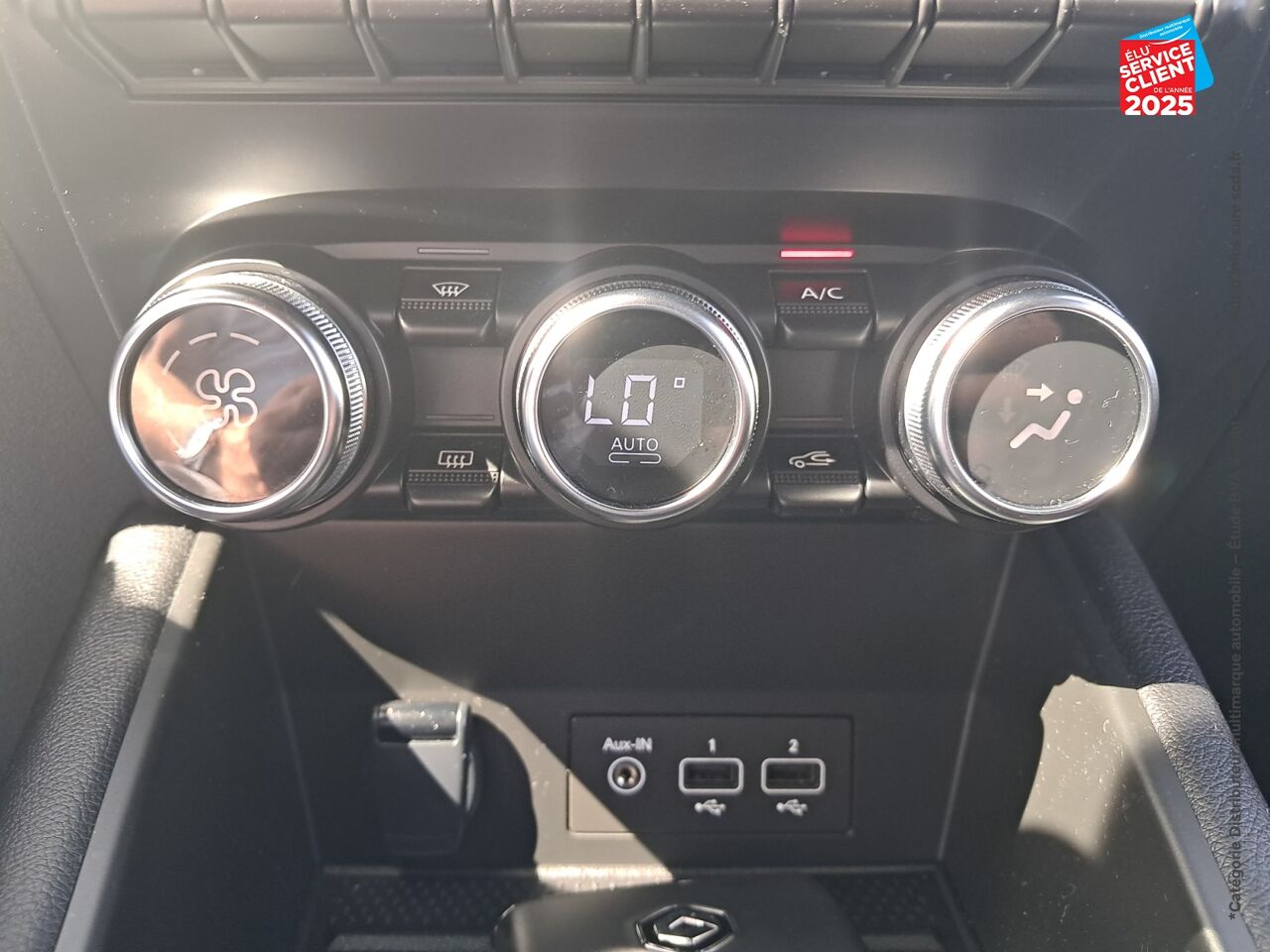 Véhicule d'occasion RENAULT CAPTUR 1.3 TCE MILD HYBRID 160CH RS LINE EDC chez Renault Sélestat