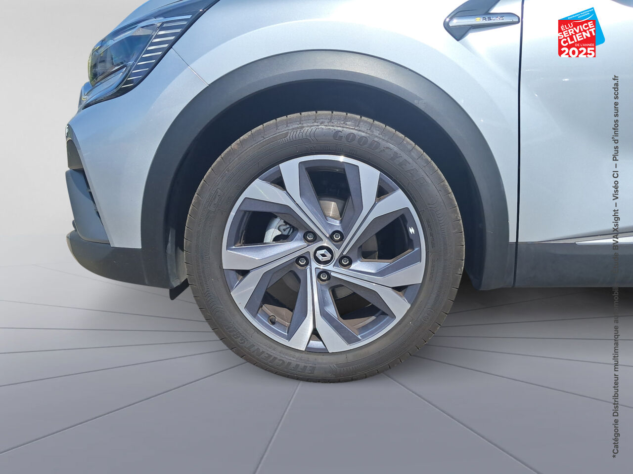 Véhicule d'occasion RENAULT CAPTUR 1.3 TCE MILD HYBRID 160CH RS LINE EDC chez Renault Sélestat