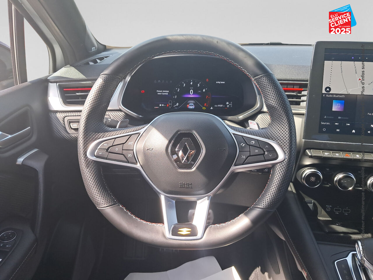 Véhicule d'occasion RENAULT CAPTUR 1.3 TCE MILD HYBRID 160CH RS LINE EDC chez Renault Sélestat