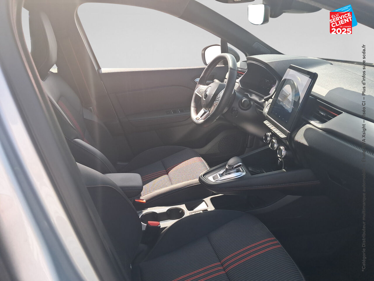 Véhicule d'occasion RENAULT CAPTUR 1.3 TCE MILD HYBRID 160CH RS LINE EDC chez Renault Sélestat