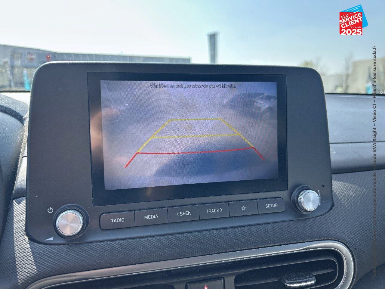 Véhicule d'occasion HYUNDAI KONA ELECTRIC 64KWH - 204CH INTUITIVE CAMERA chez Renault Saint-Louis