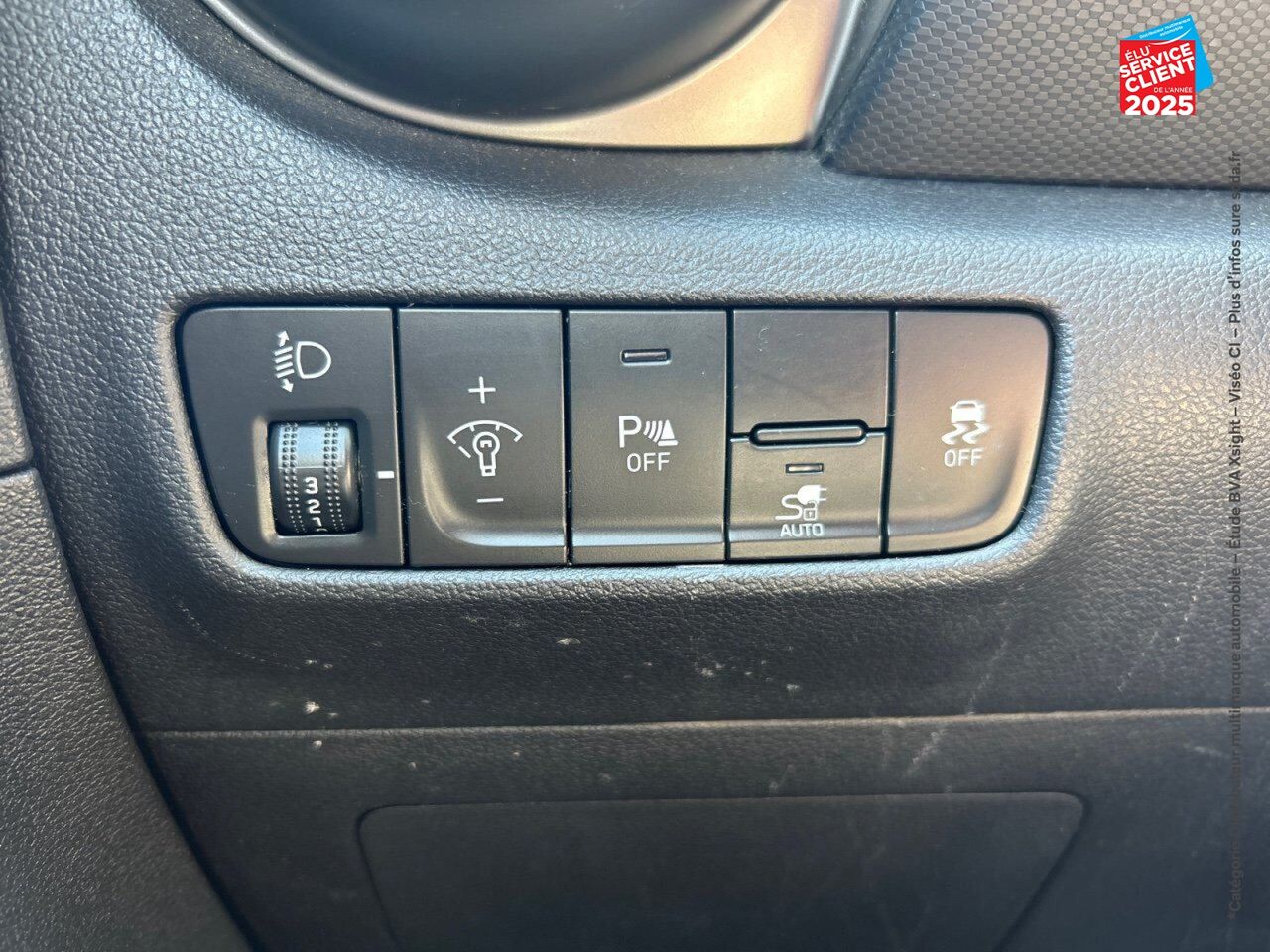 Véhicule d'occasion HYUNDAI KONA ELECTRIC 64KWH - 204CH INTUITIVE CAMERA chez Renault Saint-Louis