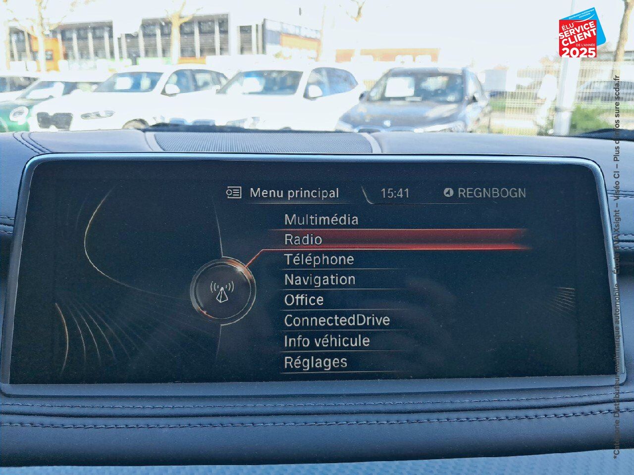 Véhicule d'occasion BMW X6 M 575CH BVA8 TOUVRANT SIEGES CHAUF/CUIR CAMERA H/KARDON HUD chez BMW Besançon