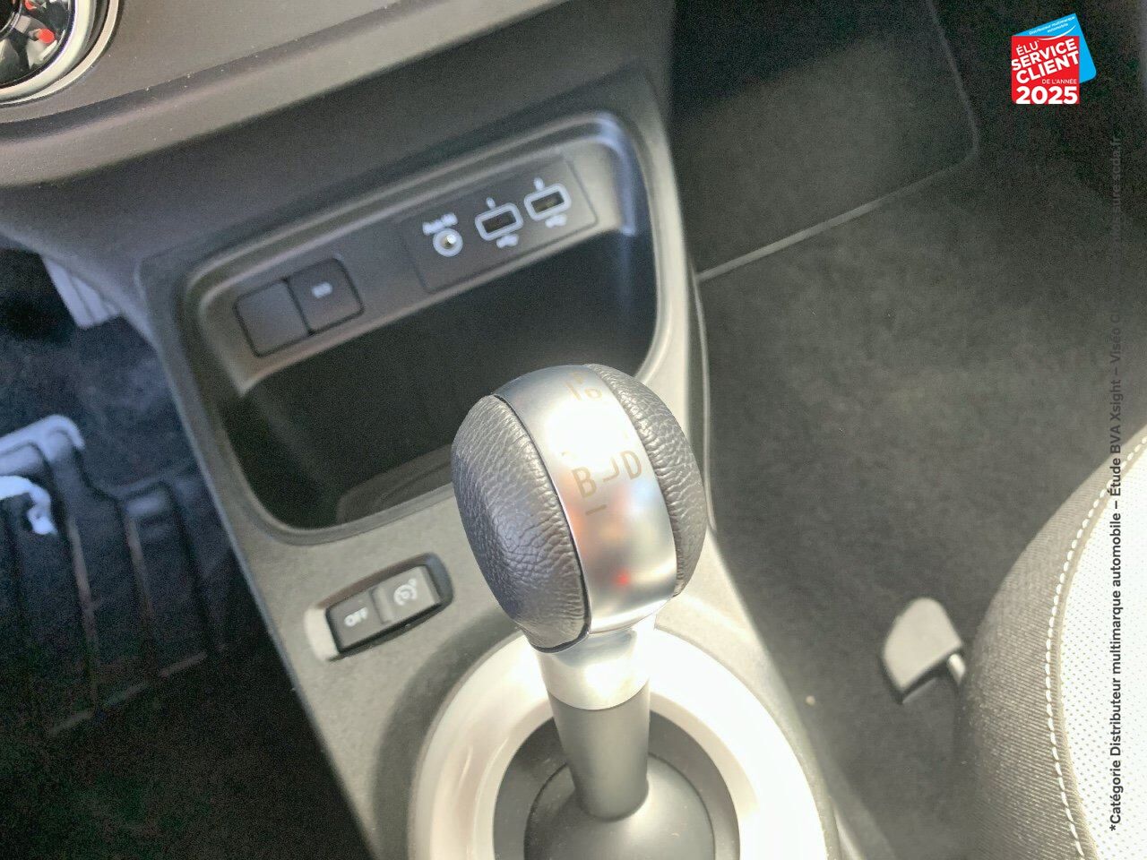 Véhicule d'occasion RENAULT TWINGO E-TECH ELECTRIC EQUILIBRE R80 ACHAT INTEGRAL chez Toyota Sarreguemines