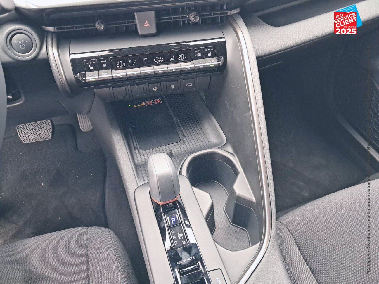 Véhicule neuf TOYOTA C-HR 2.0 HYBRIDE RECHARGEABLE 225CH DESIGN NG23 chez Toyota Bar le Duc