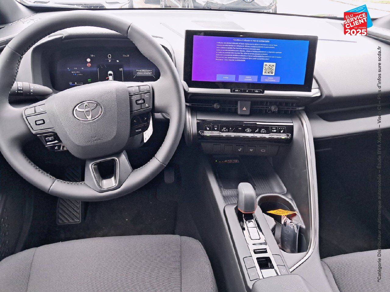 Véhicule neuf TOYOTA C-HR 2.0 HYBRIDE RECHARGEABLE 225CH DESIGN NG23 chez Toyota Bar le Duc