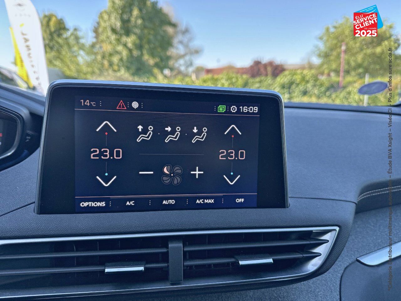 Véhicule d'occasion PEUGEOT 3008 1.2 PURETECH 130CH GT LINE SS EAT6 chez Hyundai Epernay