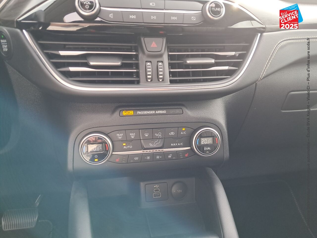 Véhicule d'occasion FORD KUGA 2.5 DURATEC 225CH PHEV VIGNALE BVA chez Toyota Thionville