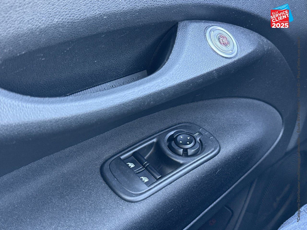 Véhicule d'occasion FIAT 500 E 95CH RED MY23 RADAR AR GPS chez Nissan Montbéliard