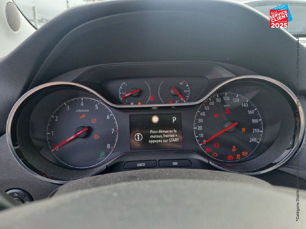 Véhicule d'occasion OPEL CROSSLAND 1.2 TURBO 130CH ULTIMATE BVA chez Opel Saint-Dizier