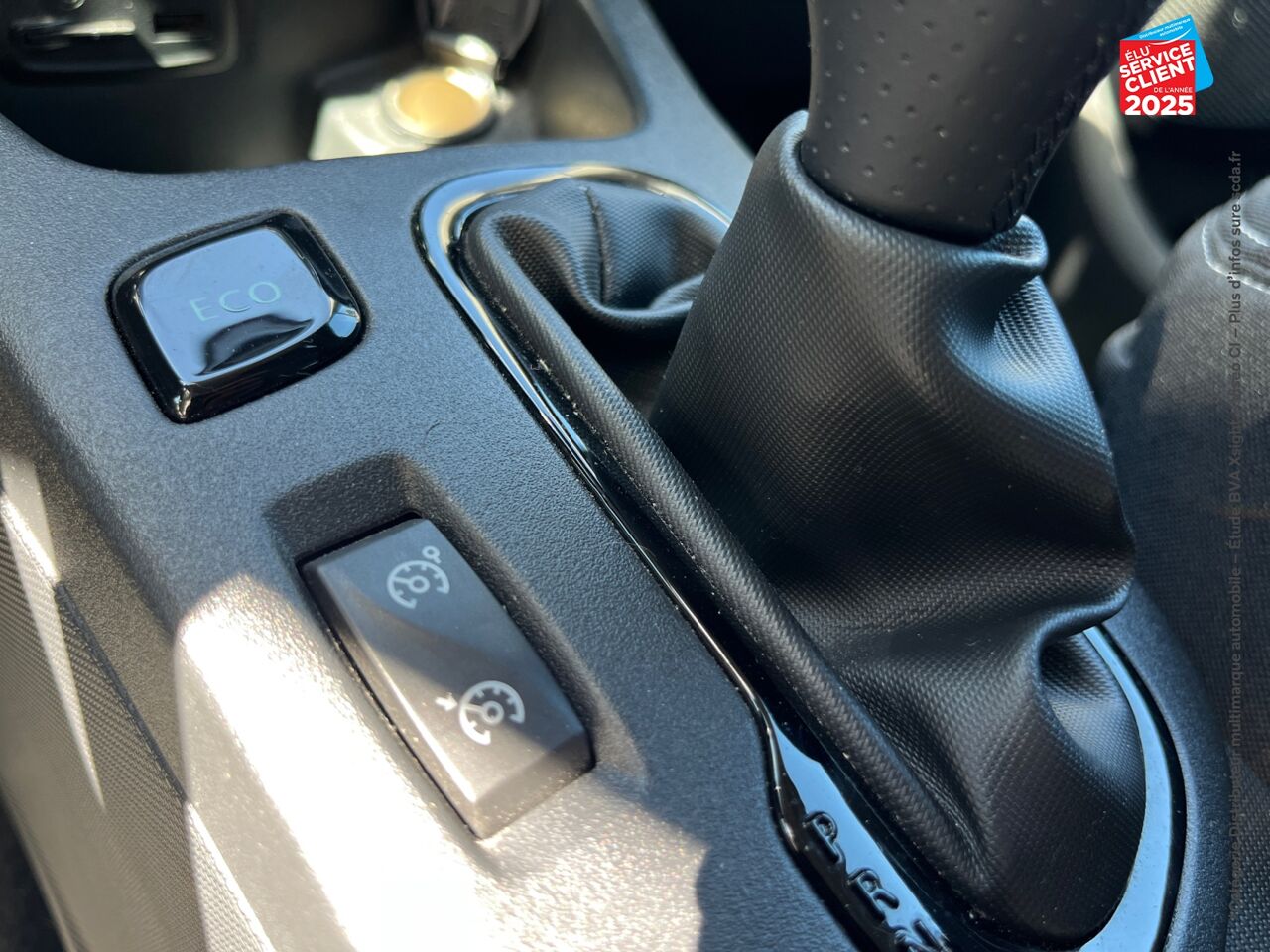 Véhicule d'occasion RENAULT ZOE INTENS R110 MY19 chez Renault Saint-Louis