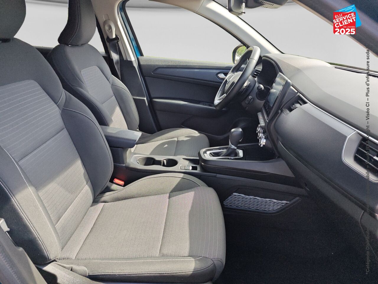 Véhicule d'occasion RENAULT ARKANA 1.3 TCE MILD HYBRID 140CH EVOLUTION EDC -22 GPS CAMERA chez Le Veodrome