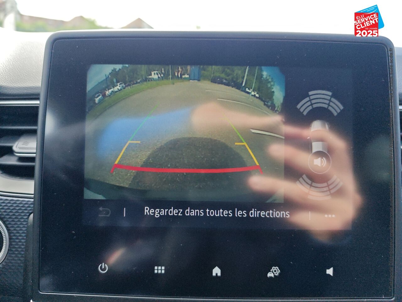Véhicule d'occasion RENAULT ARKANA 1.3 TCE MILD HYBRID 140CH EVOLUTION EDC -22 GPS CAMERA chez Le Veodrome