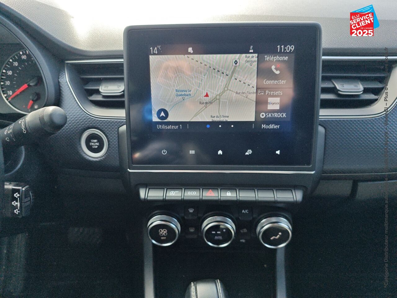 Véhicule d'occasion RENAULT ARKANA 1.3 TCE MILD HYBRID 140CH EVOLUTION EDC -22 GPS CAMERA chez Le Veodrome