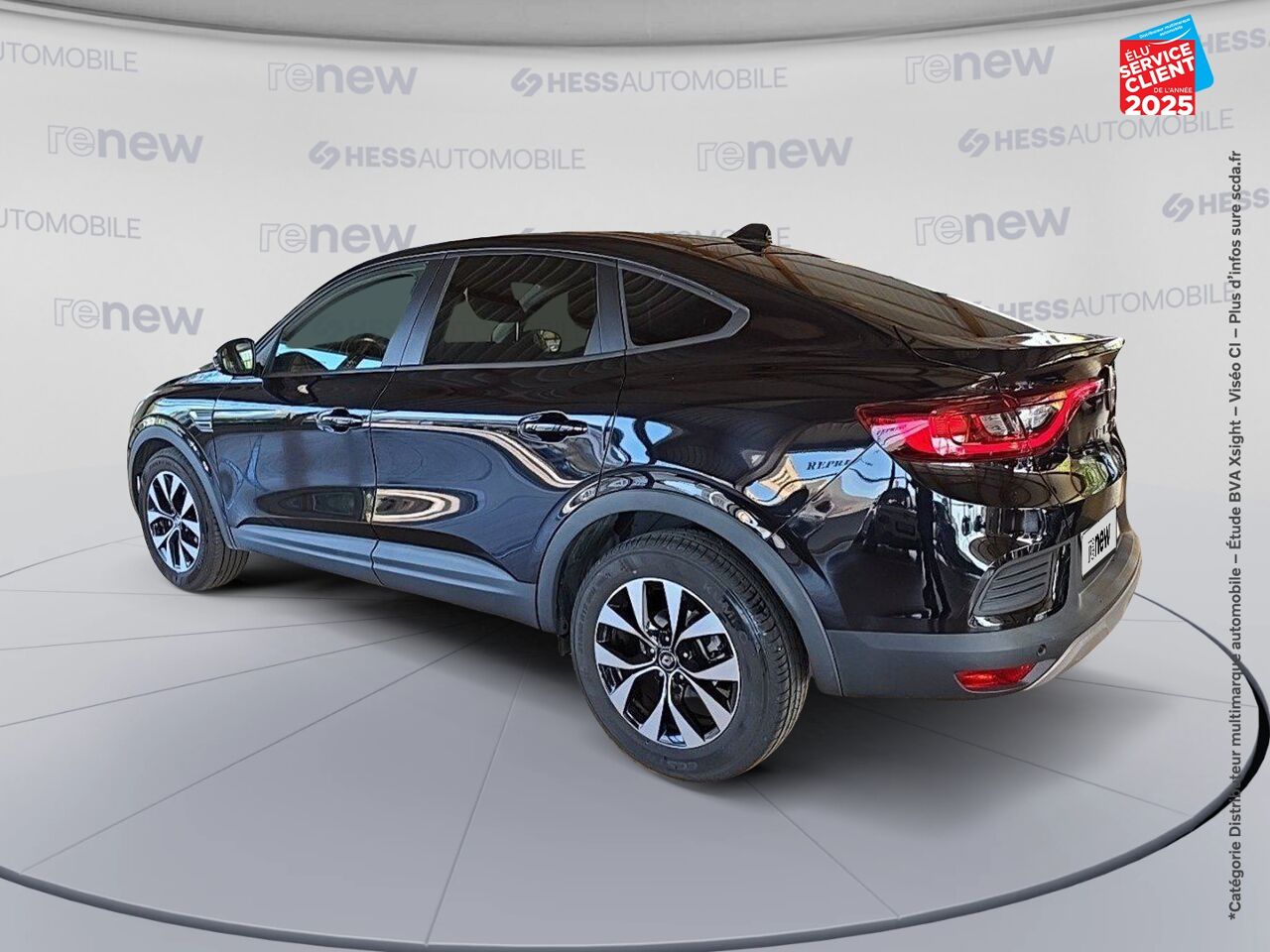 Véhicule d'occasion RENAULT ARKANA 1.3 TCE MILD HYBRID 140CH EVOLUTION EDC -22 GPS CAMERA chez Peugeot Sedan