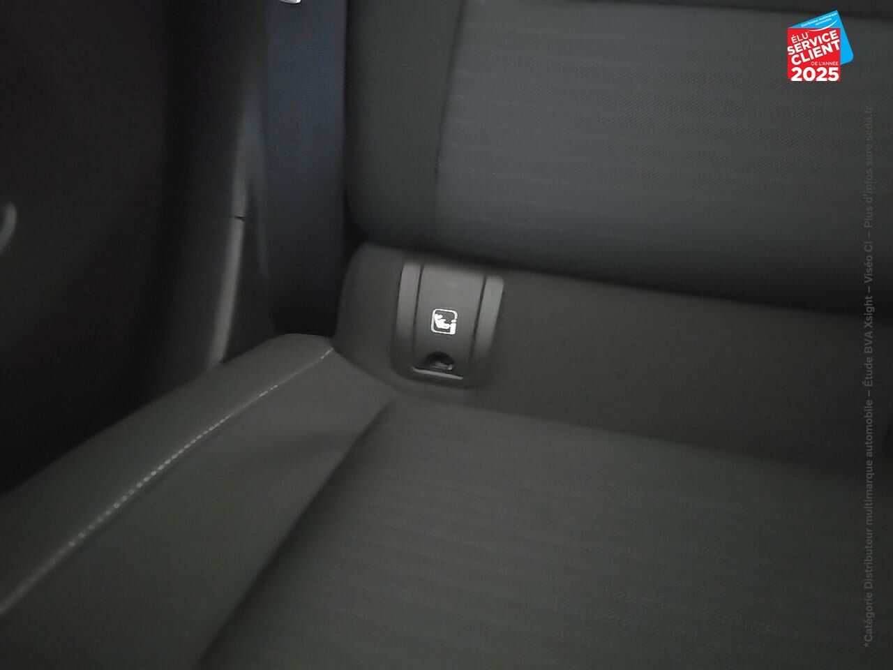 chez Peugeot Sedan