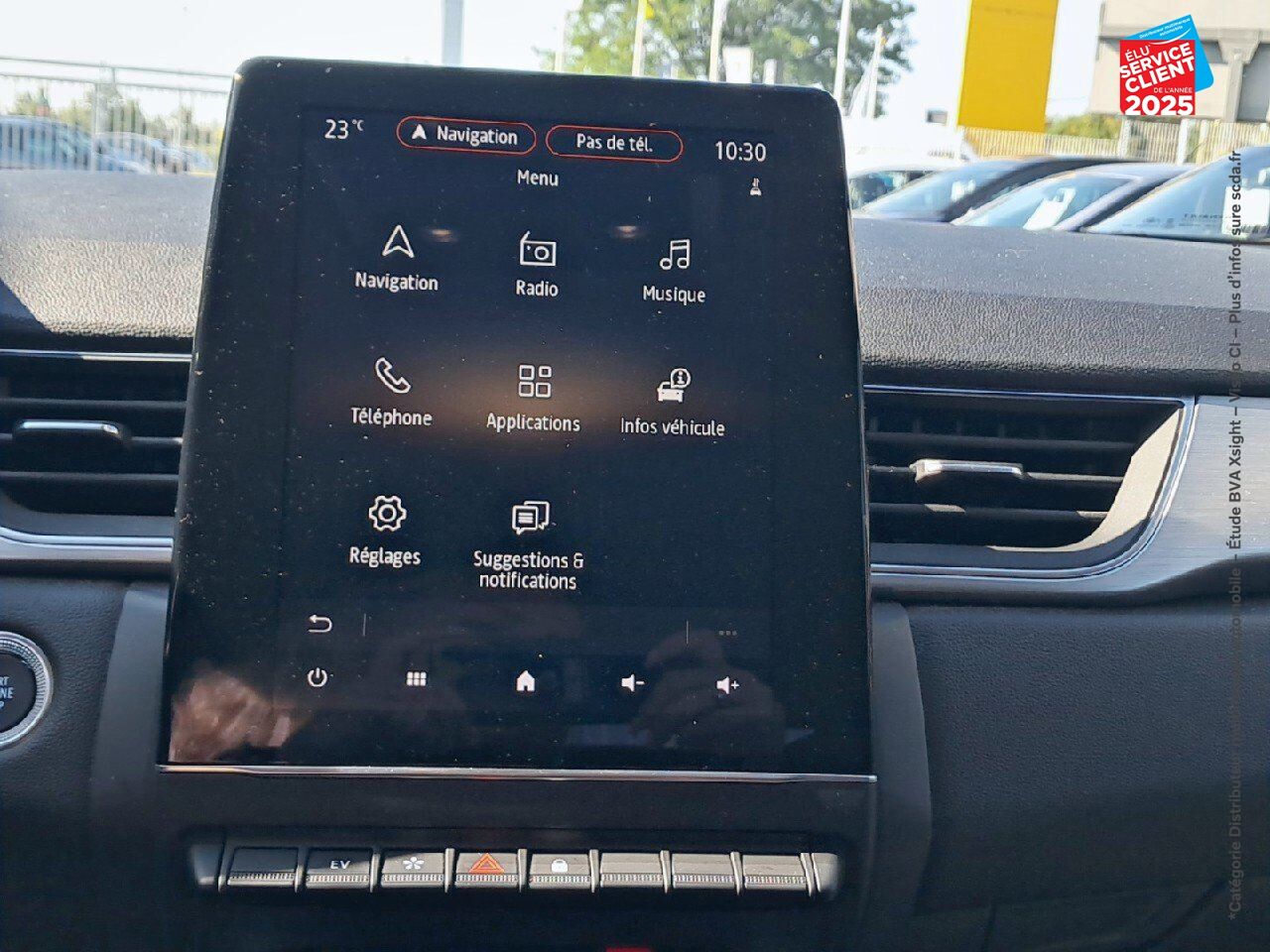 Véhicule d'occasion RENAULT CAPTUR 1.6 E-TECH HYBRIDE RECHARGEABLE 160CH INTENS -21 chez Toyota Thionville