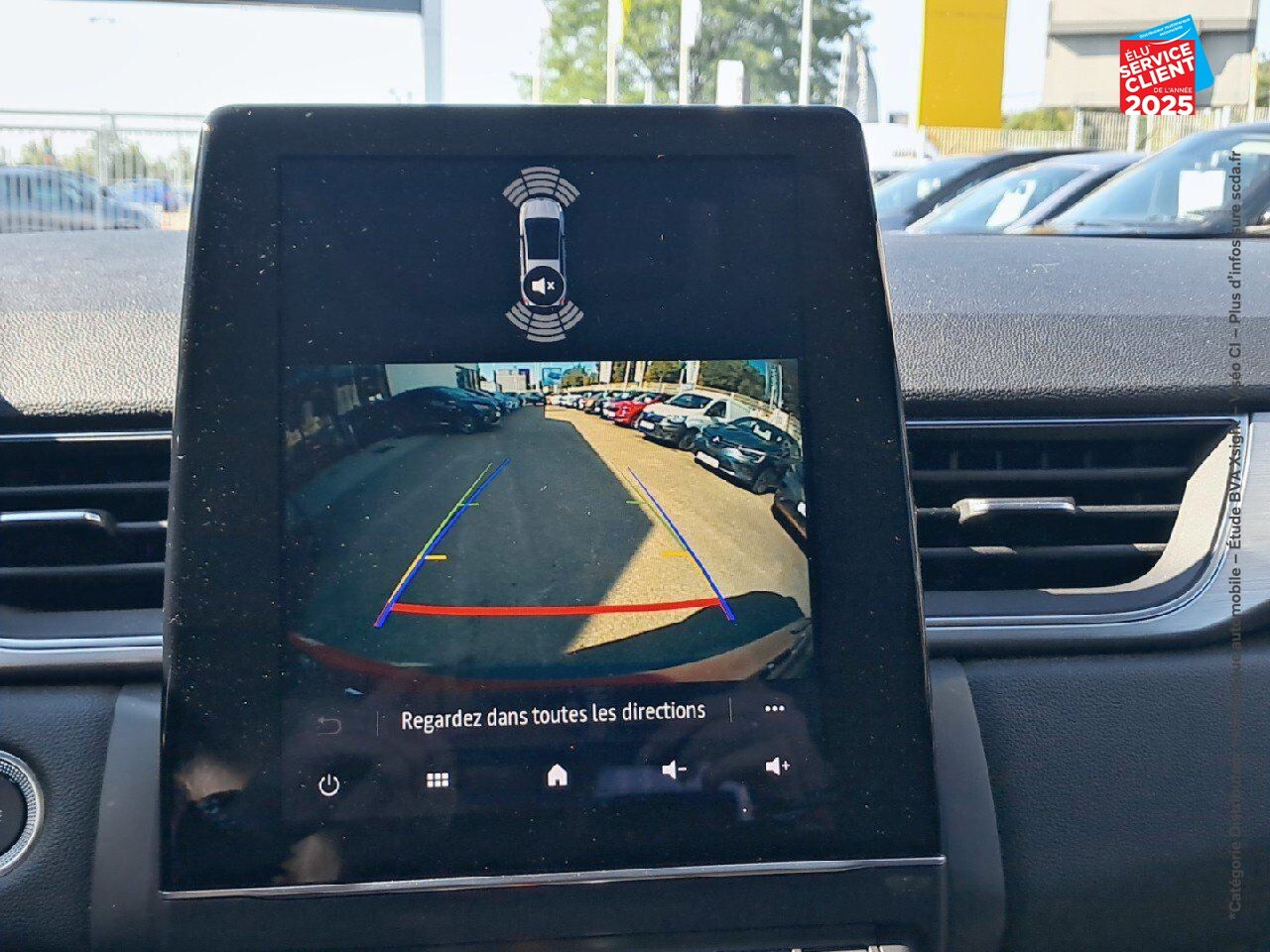 Véhicule d'occasion RENAULT CAPTUR 1.6 E-TECH HYBRIDE RECHARGEABLE 160CH INTENS -21 chez Toyota Thionville