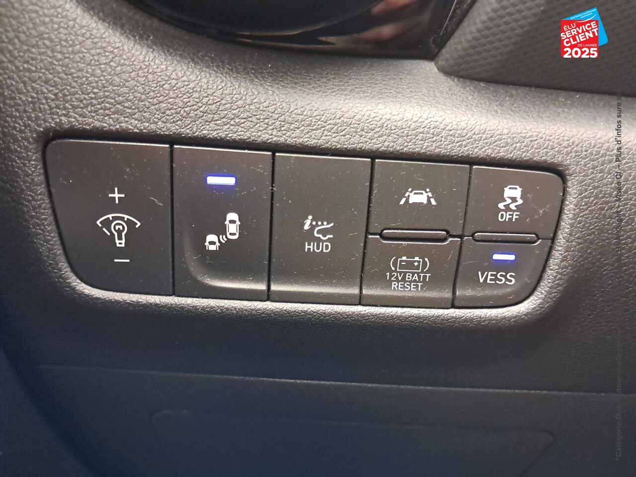 Véhicule d'occasion HYUNDAI KONA 1.6 GDI HYBRID 141 CH EXECUTIVE DCT-6 chez Hyundai Chalons