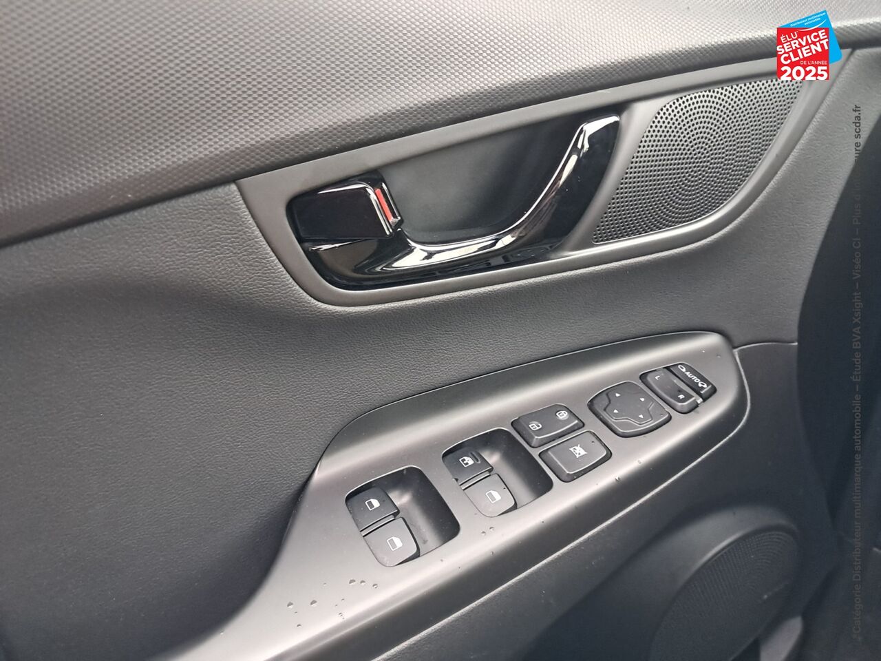 Véhicule d'occasion HYUNDAI KONA 1.6 GDI HYBRID 141 CH EXECUTIVE DCT-6 chez Hyundai Chalons